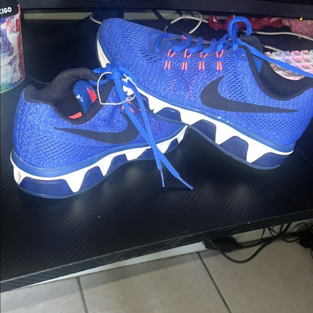 Nike Blue and Black Sneakers with Zigzag Sole - Picture 1 of 3